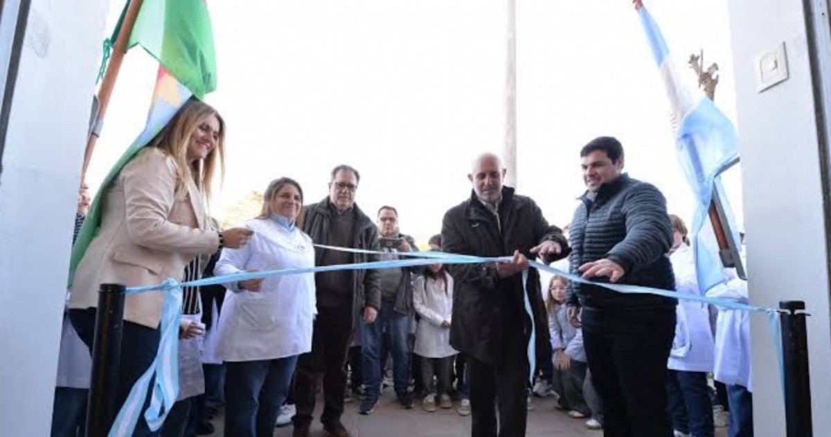 l vicepresidente de la Cámara de Diputados bonaerense, Alexis Guerrera, participó junto a la comunidad educativa de Germania de la inauguración de las obras realizadas en la Escuela Primaria 11.