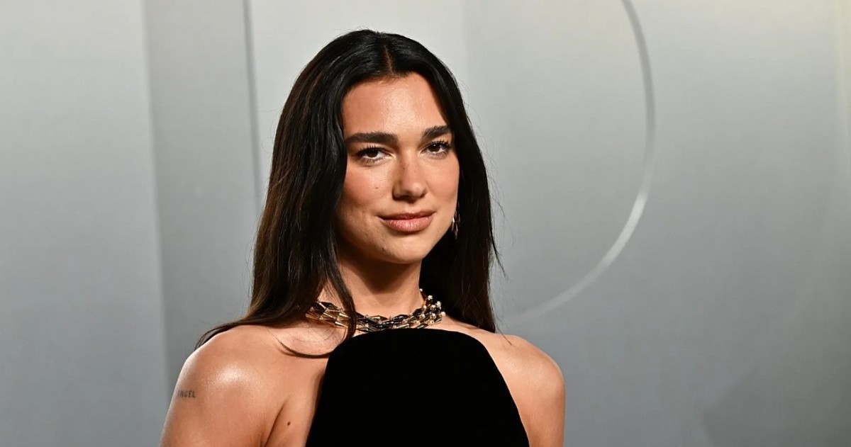 La cantante británica Dua Lipa presentó una demanda en California contra Samsung por el supuesto uso no autorizado de una imagen tomada durante el festival Austin City Limits 2024.