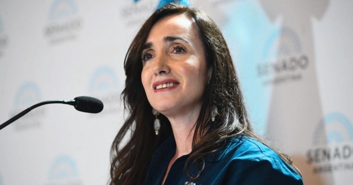 La vicepresidenta Victoria Villarruel volvió a marcar distancia con el Gobierno nacional al referirse en redes sociales a la causa judicial que involucra a Manuel Adorni.