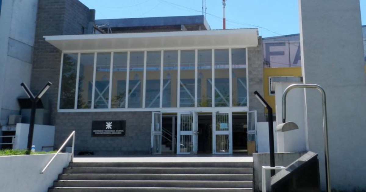 El evento se hará en el Campus Villa Domínico de 16:30 a 20:30, con entrada gratuita, y reunirá a firmas de distintos sectores junto a quienes buscan insertarse en el mercado laboral.