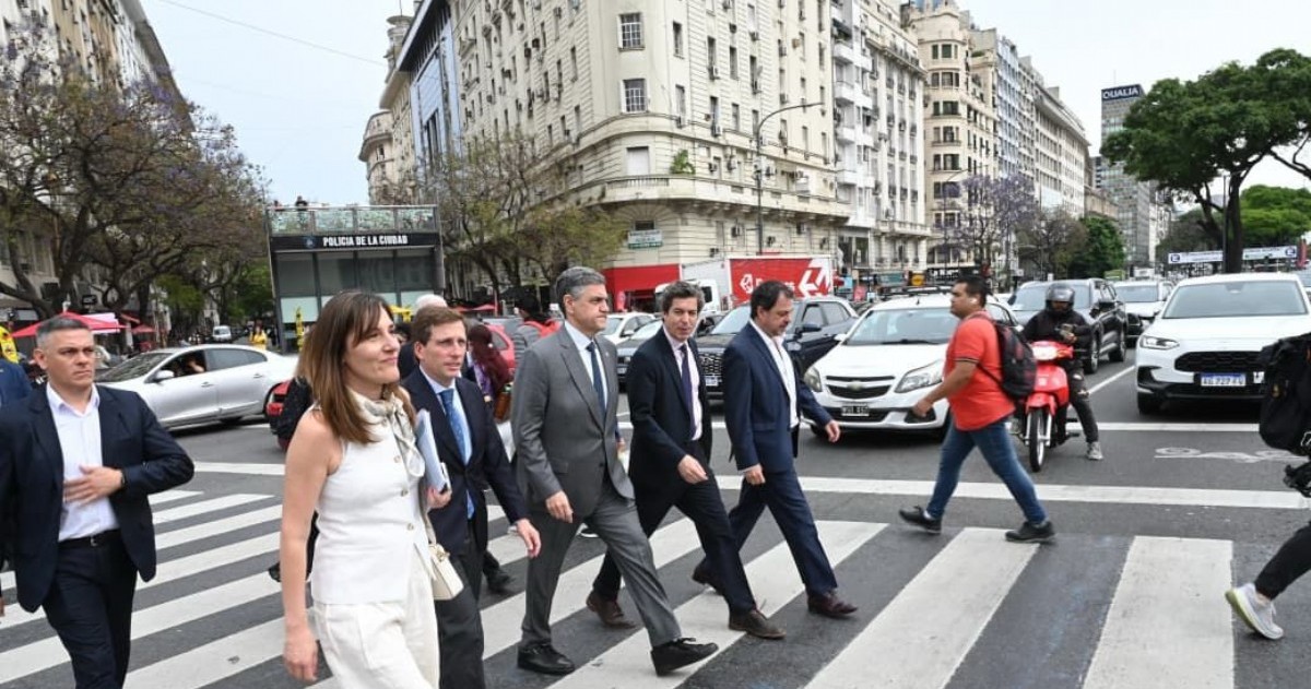 Jorge Macri y José Luis Martínez-Almeida encabezaron un encuentro en la Ciudad para fortalecer la cooperación entre ambas capitales en materia de transporte eléctrico, accesibilidad y desarrollo urbano.