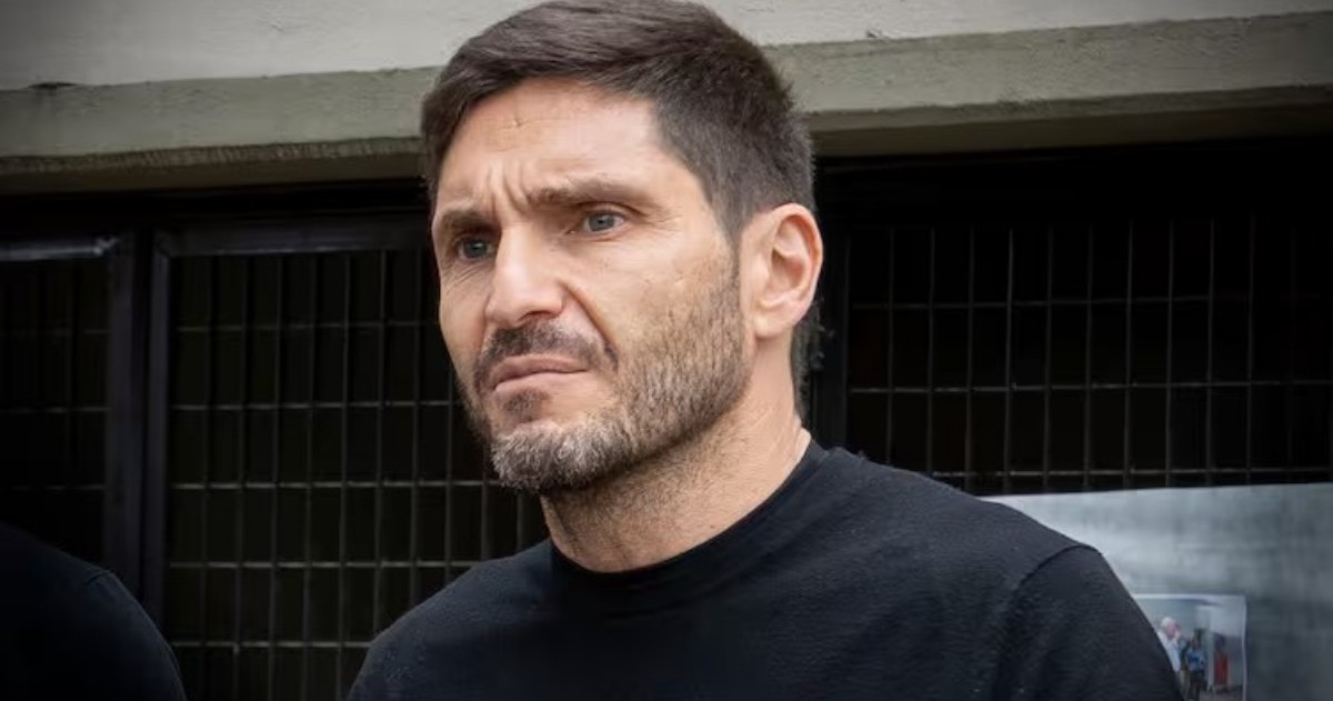 Las publicaciones apuntan a una presunta estructura de cuentas que difunden contenidos en favor de Maximiliano Pullaro y participan de manera coordinada en redes sociales.