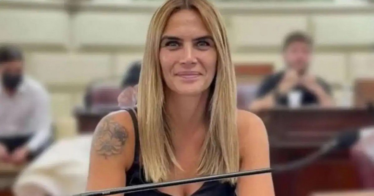 La diputada Amalia Granata cuestionó al gobierno de Santa Fe por el gasto en publicidad oficial del Quini 6, protagonizada por la cantante Soledad Pastorutti.