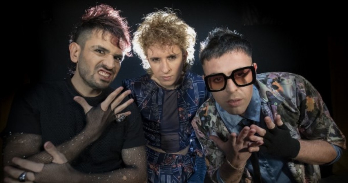 El power trío jujeño lanzó un disco con 11 canciones que marca un giro hacia un sonido más minimalista y anunció su presentación en vivo en Buenos Aires.