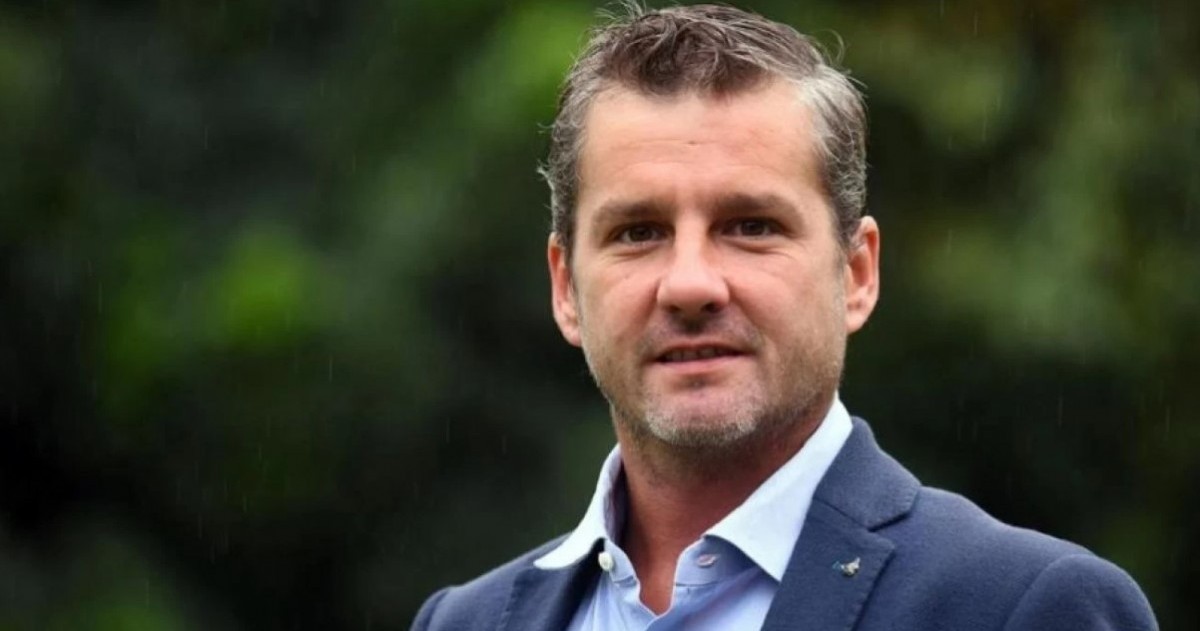 El diputado nacional Mariano Campero lanzó una batería de críticas contra Lisandro Catalán, a quien acusó de declarar un domicilio que no sería el de su residencia habitual y de percibir un "sueldo millonario" en YPF.