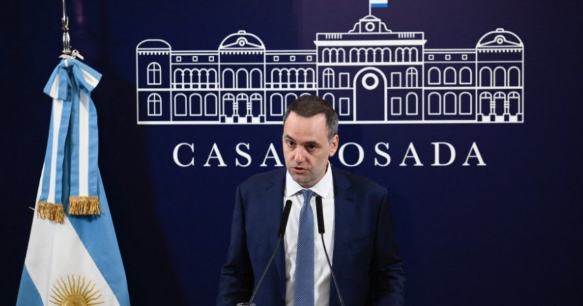 El dato surge de un informe enviado a la fiscalía de Gerardo Pollicita, que analiza los movimientos financieros del jefe de Gabinete.