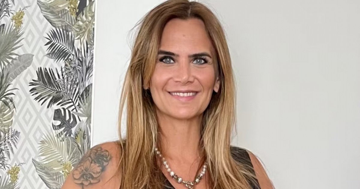 La diputada provincial Amalia Granata mostró las marcas de una punción mamaria durante una sesión de la Cámara de Diputados de Santa Fe, luego de recibir cuestionamientos por su ausencia en el recinto.