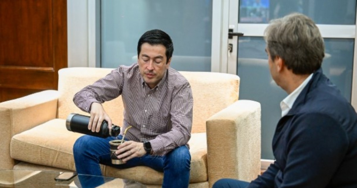 El jefe comunal mantuvo una reunión con el intendente de Luján para intercambiar experiencias de gestión y analizar políticas públicas.