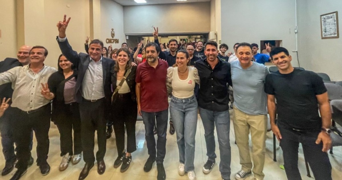 El encuentro reunió a dirigentes y candidatos de Fuerza Patria como Sebastián Galmarini, Jimena López y Marina Salzmann.