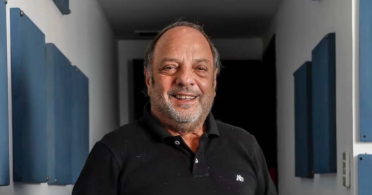 Baby Etchecopar dedicó parte de su programa a las explicaciones de Manuel Adorni sobre su patrimonio y eligió la ironía para cuestionar la credibilidad del relato oficial.