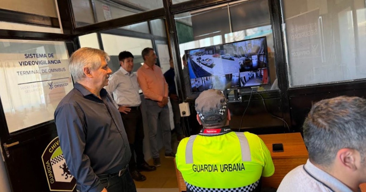 El intendente Guillermo Britos presentó el espacio monitoreado por la Guardia Urbana y destacó que la medida busca reforzar la seguridad en una zona de alta circulación.