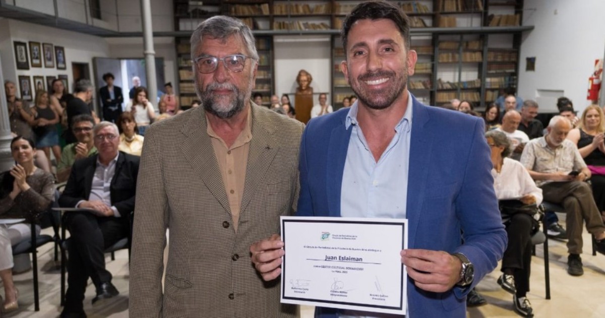 El concejal del Frente Renovador de San Martín recibió el premio junto a otras 15 personalidades de la cultura.