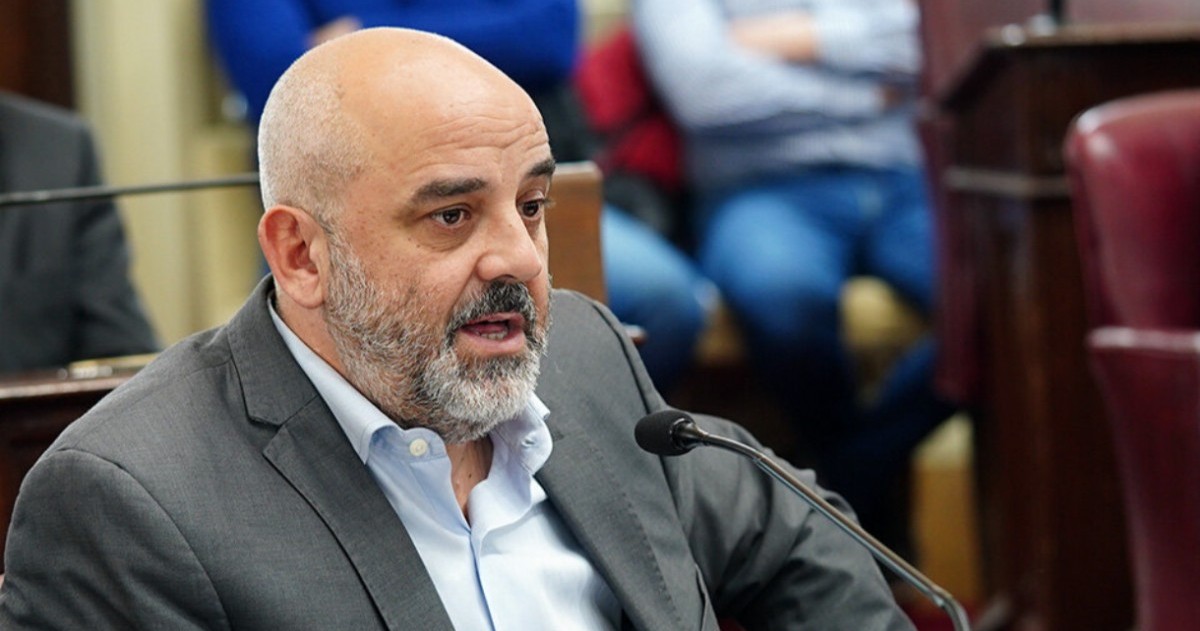 El diputado provincial Fabián Palo Oliver lanzó fuertes cuestionamientos contra el funcionamiento institucional de Santa Fe y aseguró que seguirá denunciando incluso cuando eso implique enfrentarse con dirigentes de su propio espacio.