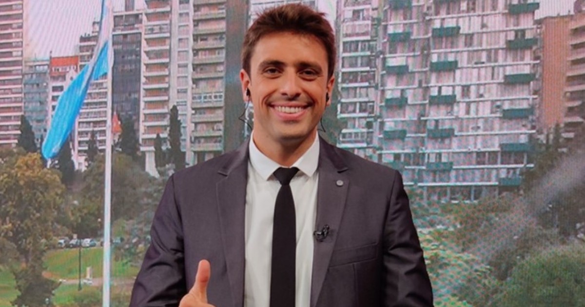 Juan Pedro Aleart, concejal y ex periodista rosarino, presentó el proyecto “Pauta Cero” junto a otros ediles para eliminar la publicidad oficial paga en la Municipalidad de Rosario.