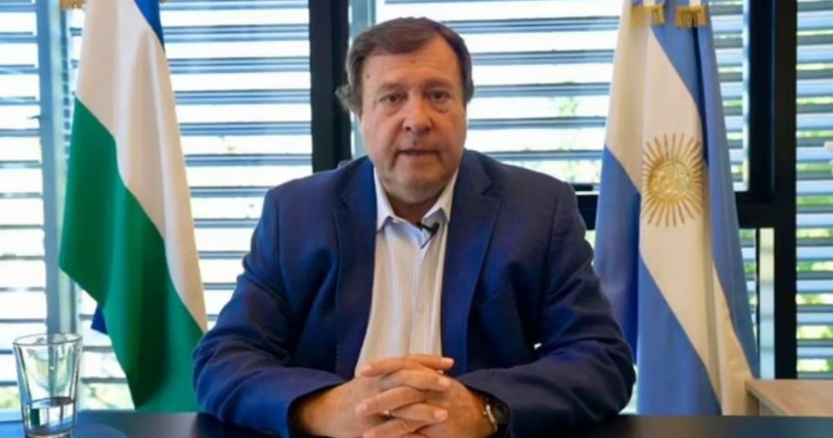 Alberto Weretilneck, gobernador de Río Negro, habló en el programa A Dos Voces sobre el calendario electoral de la provincia.