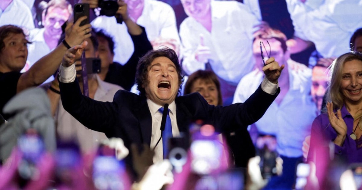 La polarización se consolidó como el principal motor del voto argentino: entre la bronca, el desencanto y las emociones negativas, Milei capitalizó el hartazgo social mientras el peronismo, pese a ganar en Buenos Aires, terminó allanándole el camino.