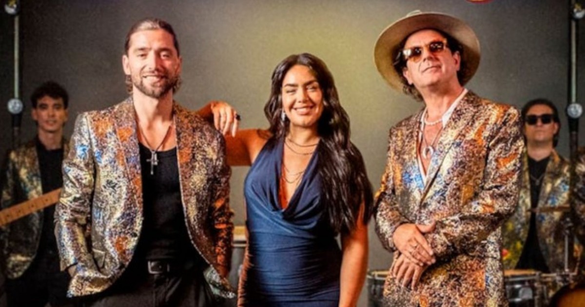 El artista presentó una nueva interpretación del clásico con producción de Renzo Luca y un videoclip que retoma la estética de la cumbia popular.