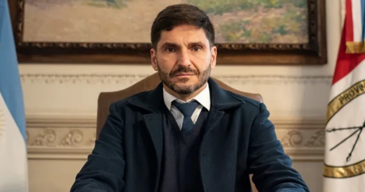 El gobernador de Santa Fe, junto a otros cuatro mandatarios, impulsa un frente político que aspira a disputar el poder nacional, diferenciándose tanto del kirchnerismo como de Javier Milei.