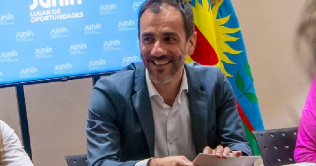 El exintendente de Junín participó de un encuentro con productores y dirigentes, donde planteó la necesidad de impulsar políticas desde el Senado bonaerense.