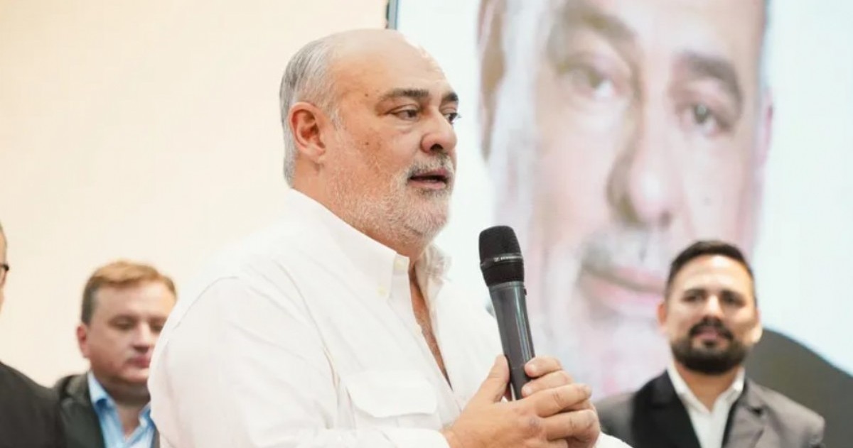 El candidato de ECO y exmandatario provincial lanzó una dura crítica contra su rival electoral, a quien acusó de falta de formación y madurez política.