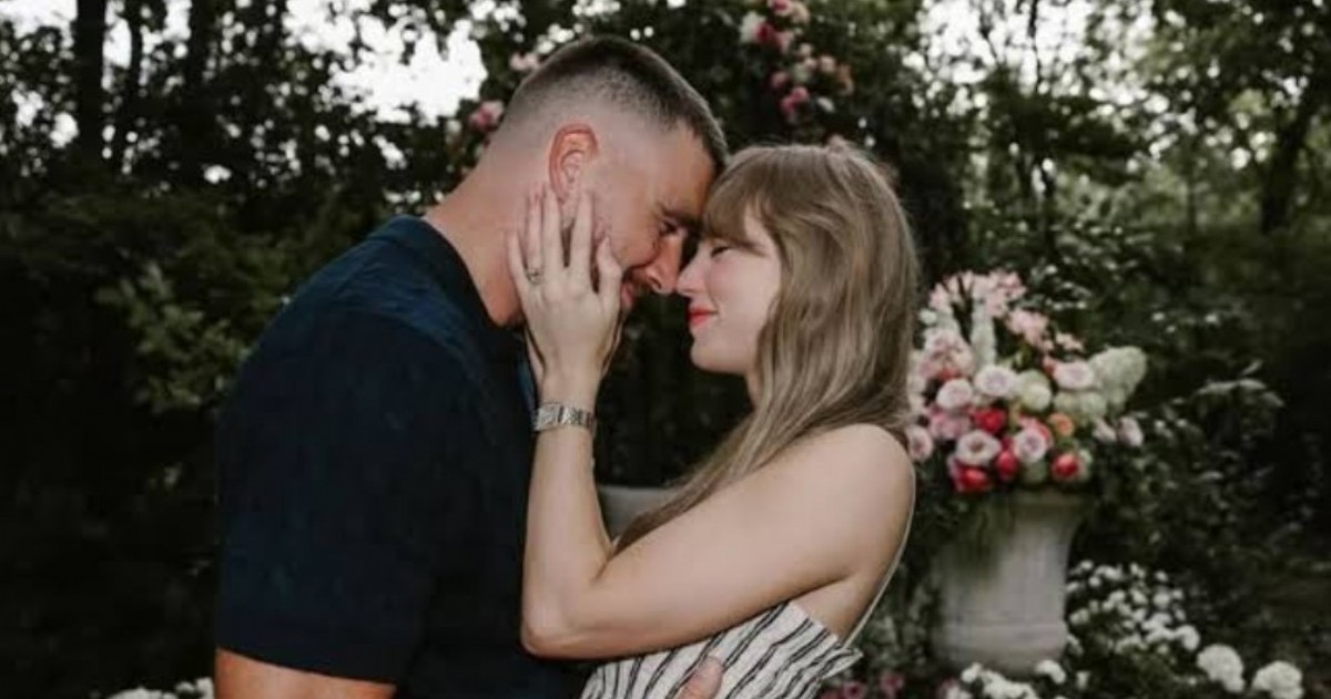 Taylor Swift y Travis Kelce compartieron una ceremonia privada en el Madison Square Garden, acompañados por familiares, amigos y reconocidas figuras del espectáculo y el deporte.