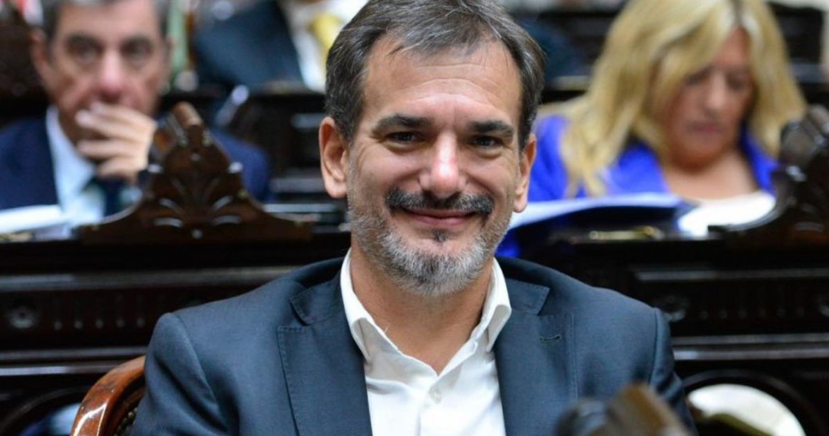 El dirigente respondió a una versión periodística y señaló que la definición electoral se tomará “en conjunto y en el tiempo adecuado”.