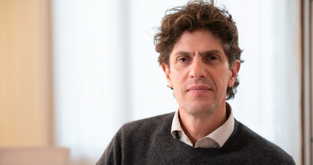 El jefe de la UCR vinculó el caso Espert con financiamiento opaco, cuestionó el discurso anti-Estado y advirtió que “si terminás con el Estado, hay campo libre para el narco”.