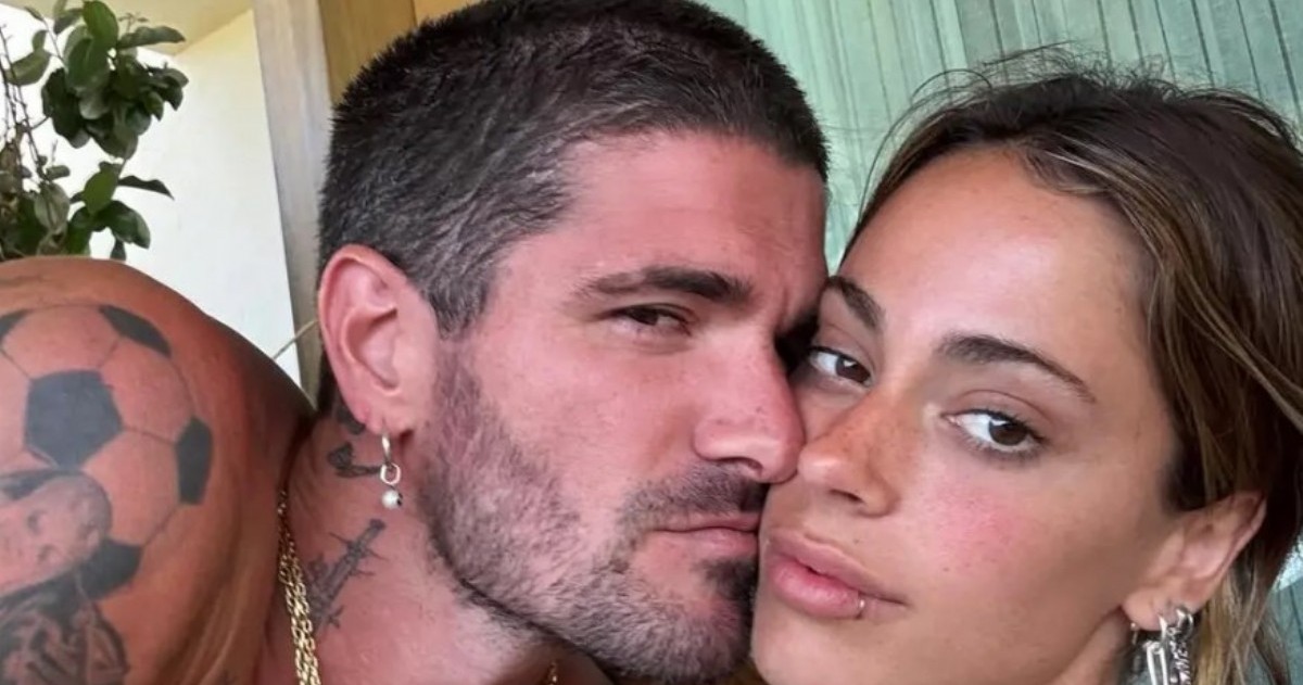 Rodrigo De Paul y Tini Stoessel quedaron nuevamente en el centro de rumores después de que una influencer asegurara haber recibido mensajes privados del futbolista.