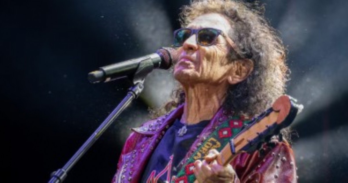 La banda mexicana se presentará el 3 de abril en un formato íntimo, tras compartir escenario con La Renga, con un repaso por sus clásicos.