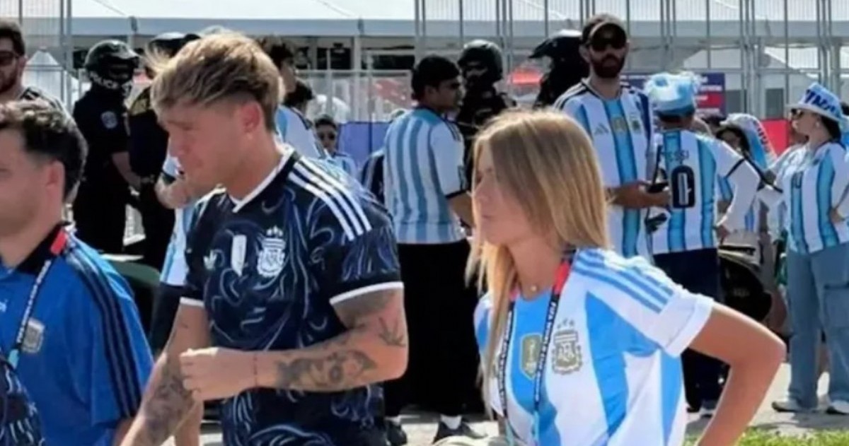 Ian Lucas y Renata Mónaco compartieron el partido de Argentina en Kansas y se mostraron juntos ante las cámaras por primera vez.