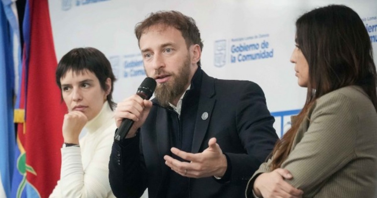 Federico Otermín repasó junto al gabinete municipal los avances del programa Impulsoras de la Comunidad, lanzado hace un mes en Lomas de Zamora.
