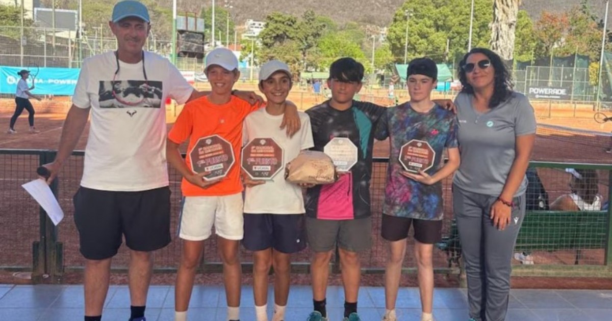Tres chicos y tres chicas representan al país en una de las competencias formativas más importantes de Sudamérica. Los equipos ya entrenan en el Jockey Club del Perú con la ilusión de dejar a la Argentina en lo más alto.