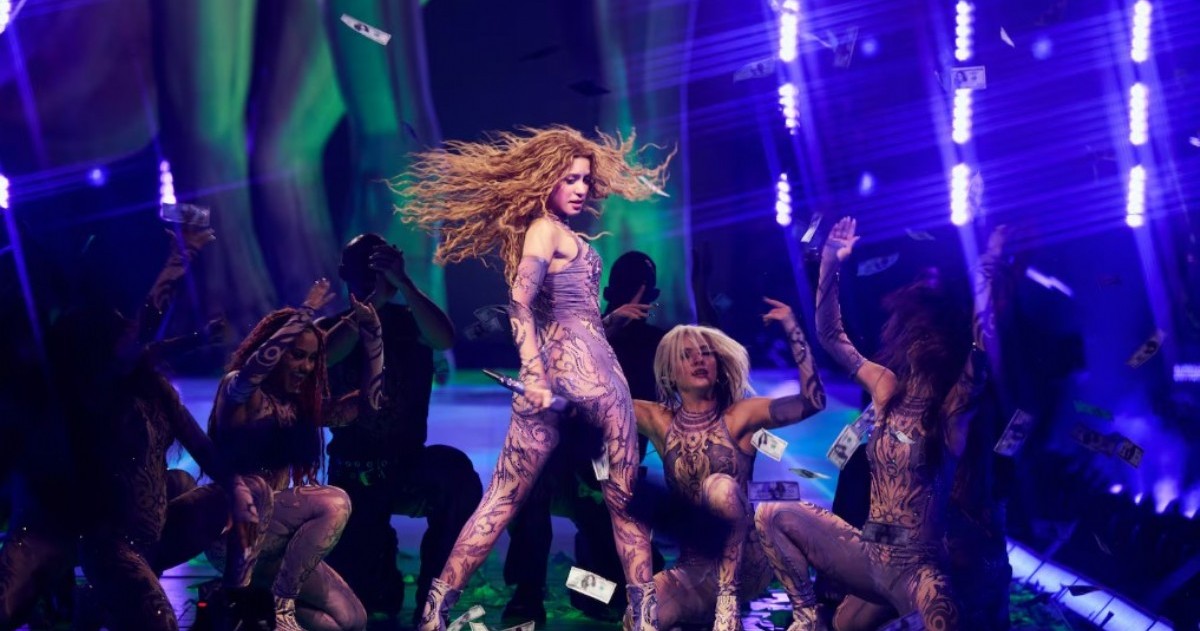 La colombiana fue reconocida por Billboard por su gira mundial Las Mujeres Ya No Lloran, la más taquillera encabezada por una mujer en la historia latina. En Buenos Aires, sumó una tercera fecha tras agotar dos en minutos.