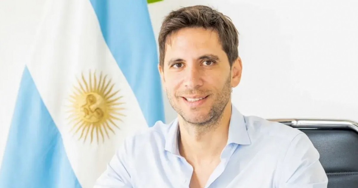 Santiago Passaglia, intendente de San Nicolás, confirmó que participará de una exhibición de boxeo amateur organizada con fines solidarios para colaborar con escuelas y hogares locales.