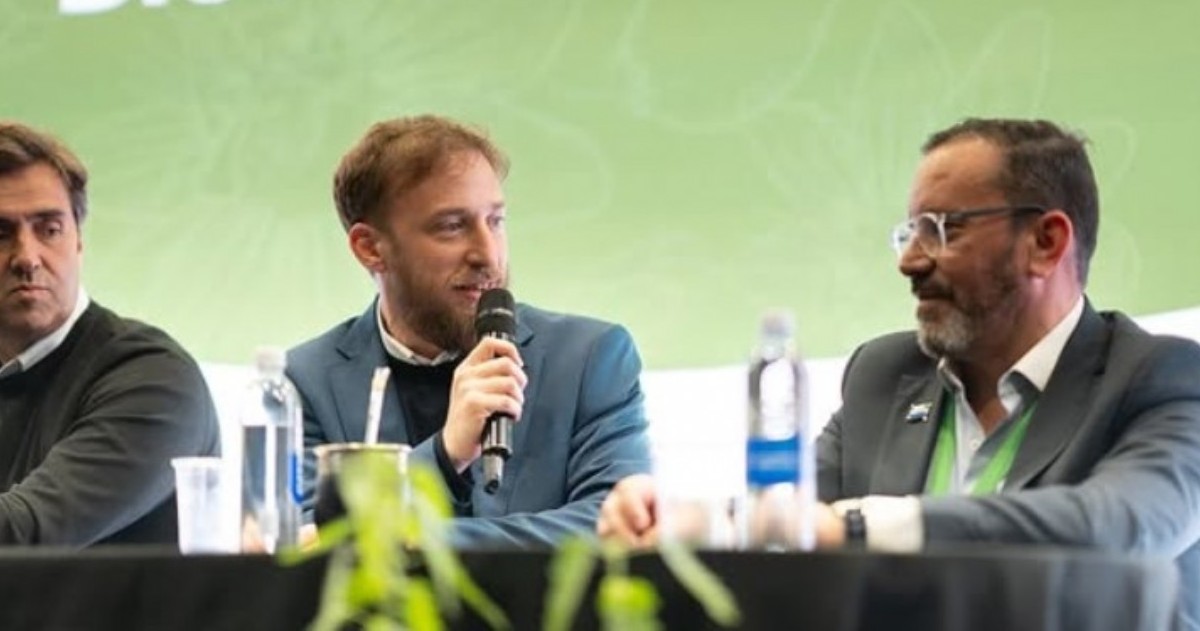 El intendente de Lomas de Zamora, Federico Otermín, participó del Congreso Agenda Ambiental Latinoamericana.