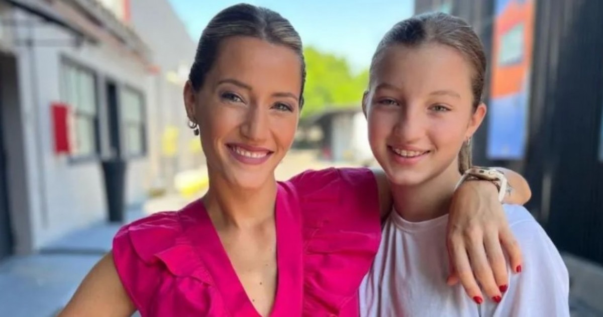 La adolescente tuvo su noche en un exclusivo salón junto a su familia paterna. Hubo dos cambios de look y una entrada especial con su hermano Luca.