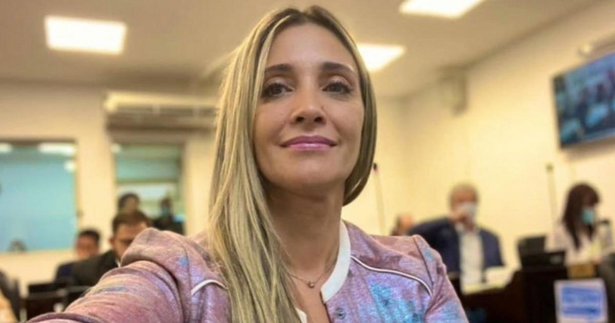 El fallo dejó firme la sentencia de la Justicia de Chaco por publicaciones que vincularon al funcionario con violencia de género.