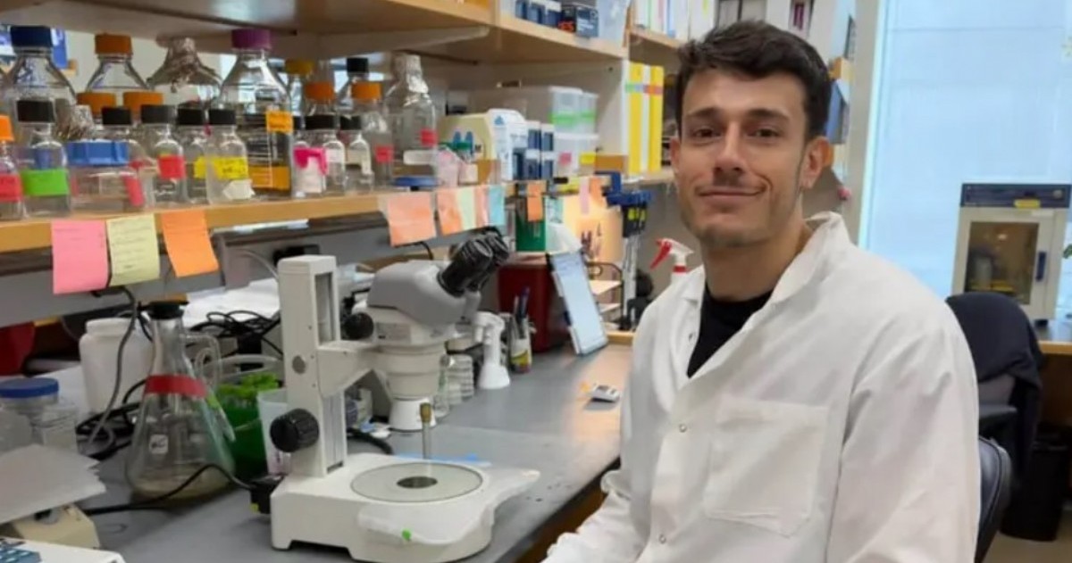 Bernabé Battista, investigador formado en el Instituto de Biología Molecular y Celular de Rosario, recibió un reconocimiento internacional por su trabajo en ciencias biomédicas.