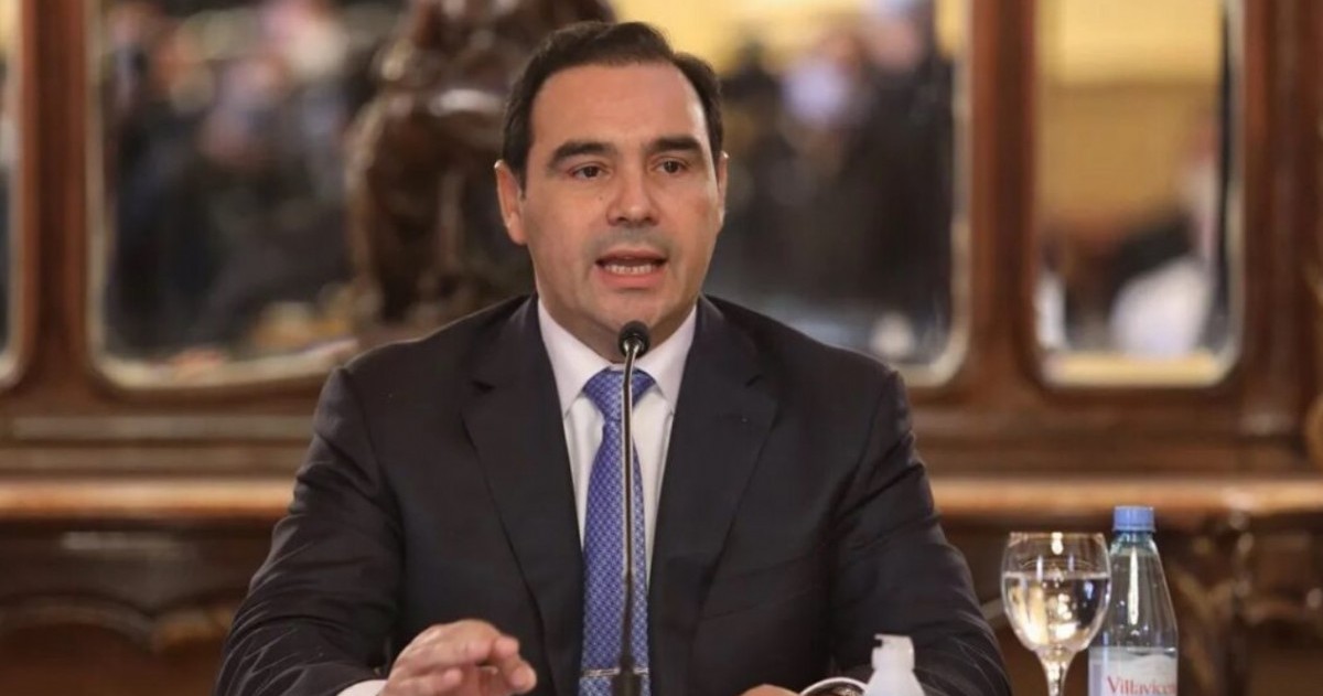 El gobernador de Corrientes cuestionó duramente al presidente Javier Milei antes de su visita al Litoral y lo acusó de repetir las prácticas del kirchnerismo.