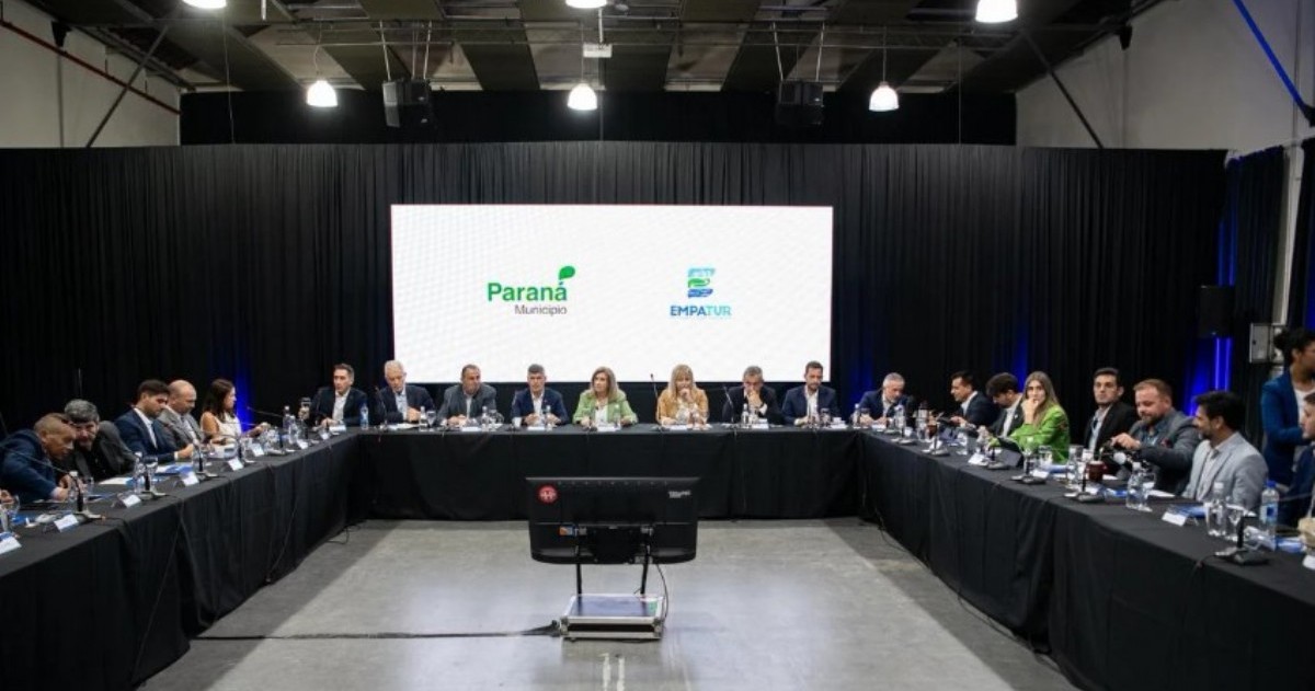 En una cumbre del Consejo Federal de Intendentes, jefes comunales de todo el país plantearon la necesidad de una distribución más equitativa y alertaron por el impacto en servicios clave como el transporte.