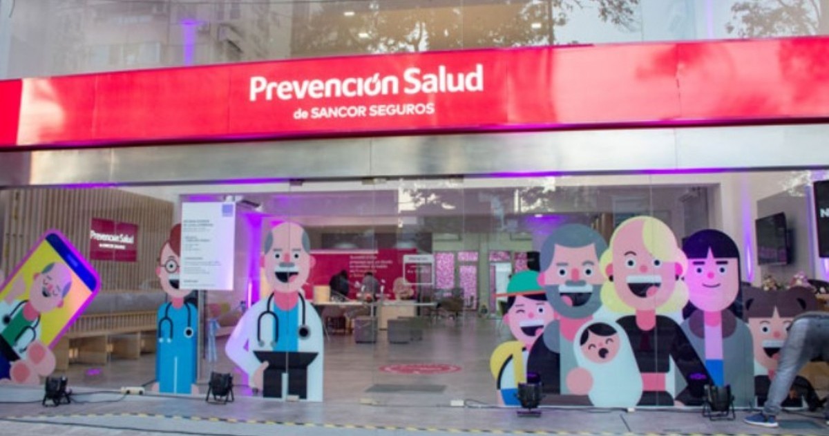 La propuesta apunta a jóvenes que priorizan la autogestión, la flexibilidad y el acceso remoto a servicios médicos.