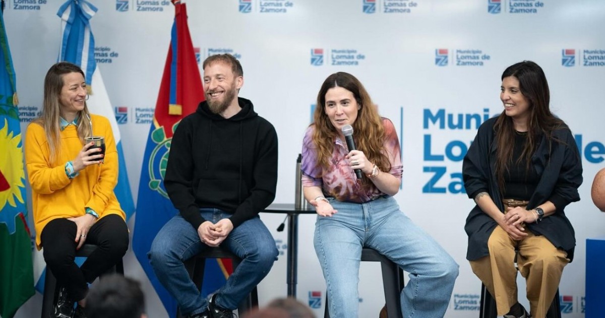 El intendente destacó la importancia de generar herramientas para la independencia económica de las mujeres y vinculó la actividad con el proyecto político que respalda de cara a las elecciones del 26 de octubre.