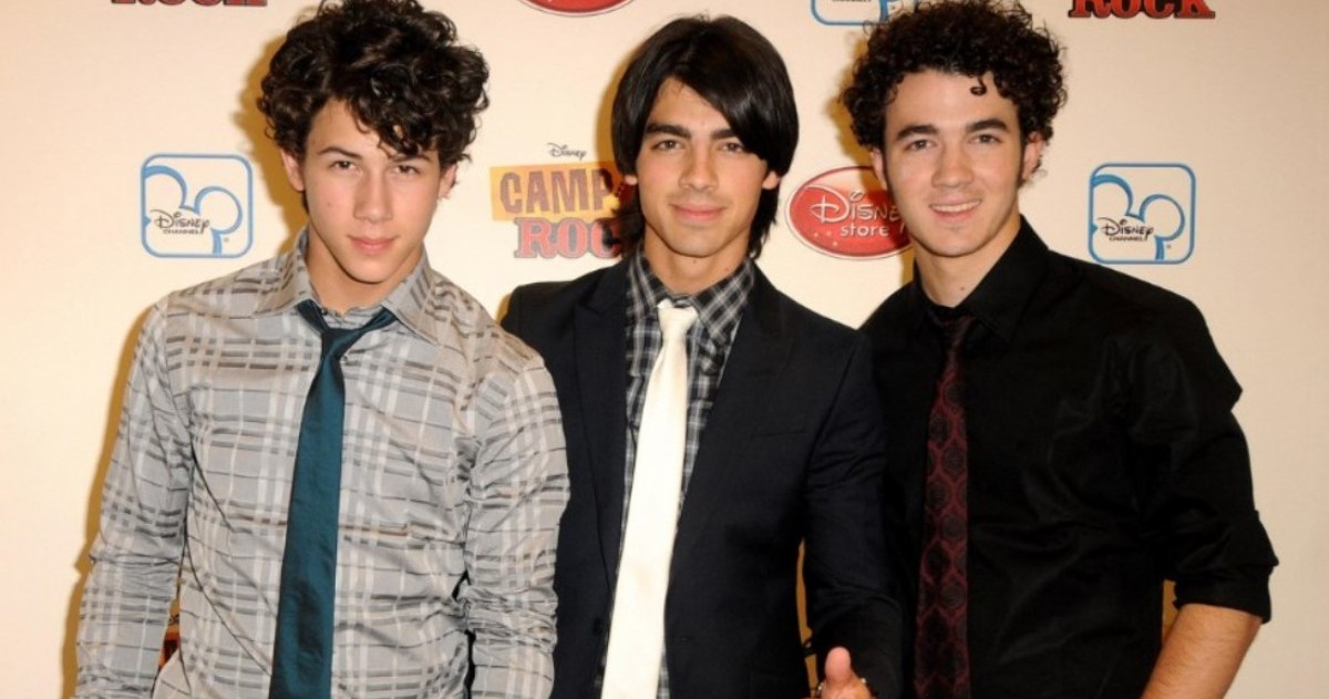 La película ya se filma en Canadá y llegará en 2026. El elenco se renueva con nuevos personajes, aunque los Jonas retomarán sus roles originales.