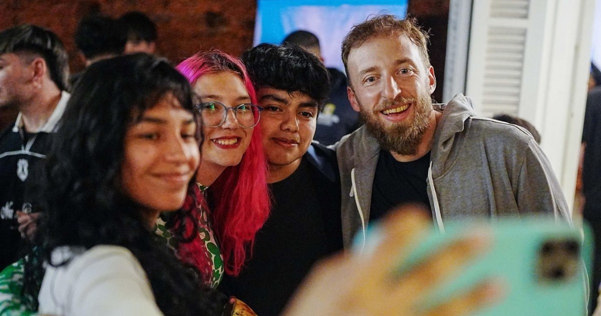 El intendente de Lomas de Zamora destacó la importancia de los espacios comunitarios y aseguró que una nueva generación de dirigentes debe construir un futuro más libre y comprometido.