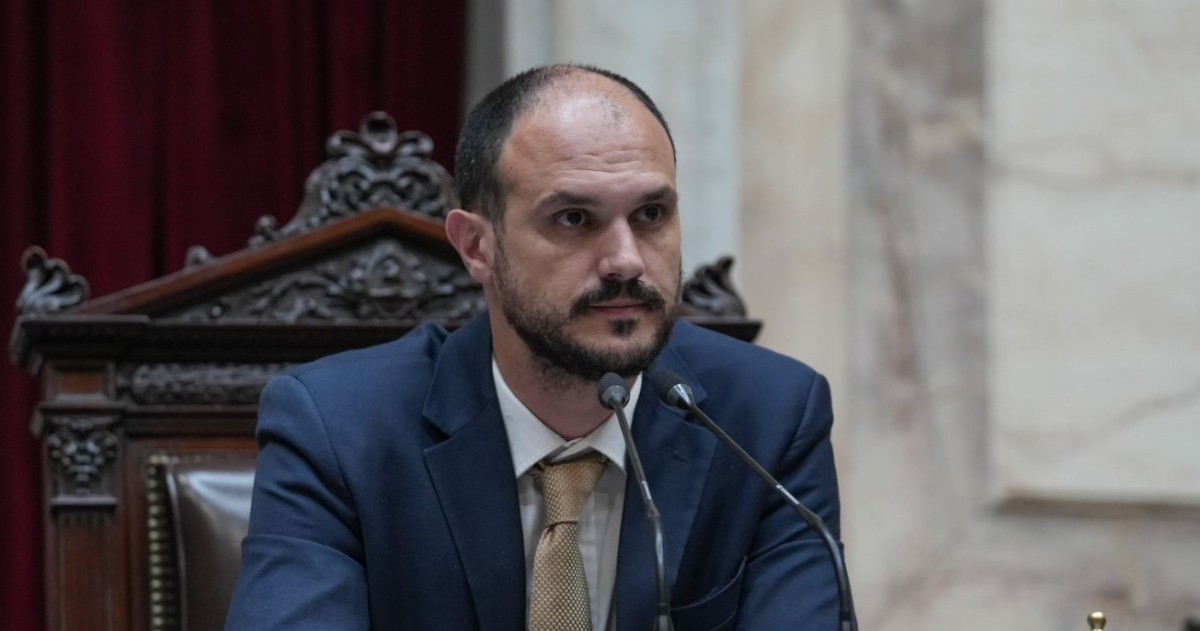 Santiago Santurio, diputado de La Libertad Avanza e integrante de Las Fuerzas del Cielo, quedó envuelto en una denuncia por un crédito hipotecario otorgado por el Banco Nación.