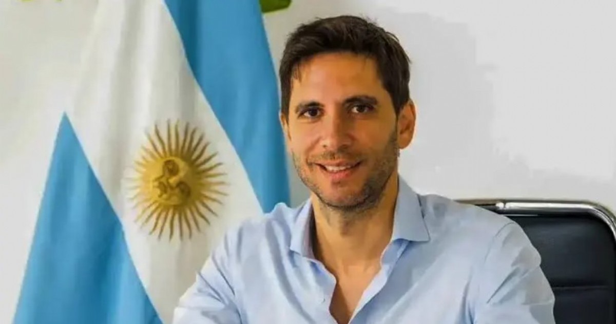 El intendente presentó un video resaltando el programa de Becas Deportivas, que ya alcanzó a más de 10 mil niños y adolescentes.