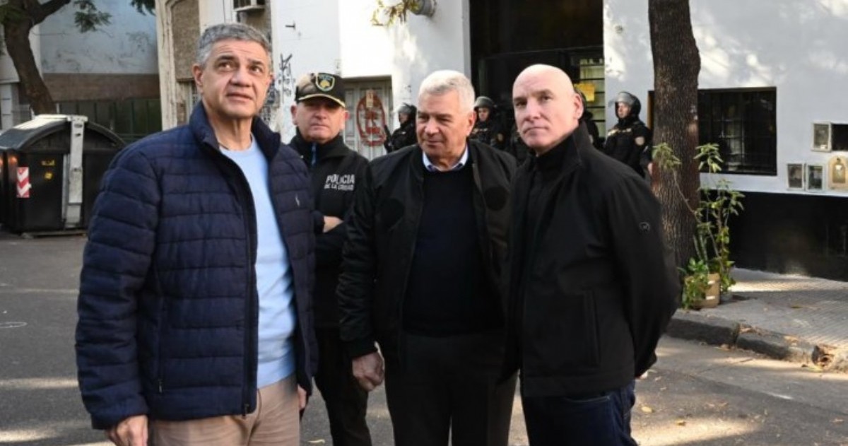 Jorge Macri encabezó recorridas en Balvanera tras nuevos desalojos y afirmó que el barrio lidera la cantidad de propiedades recuperadas en toda la Ciudad de Buenos Aires.