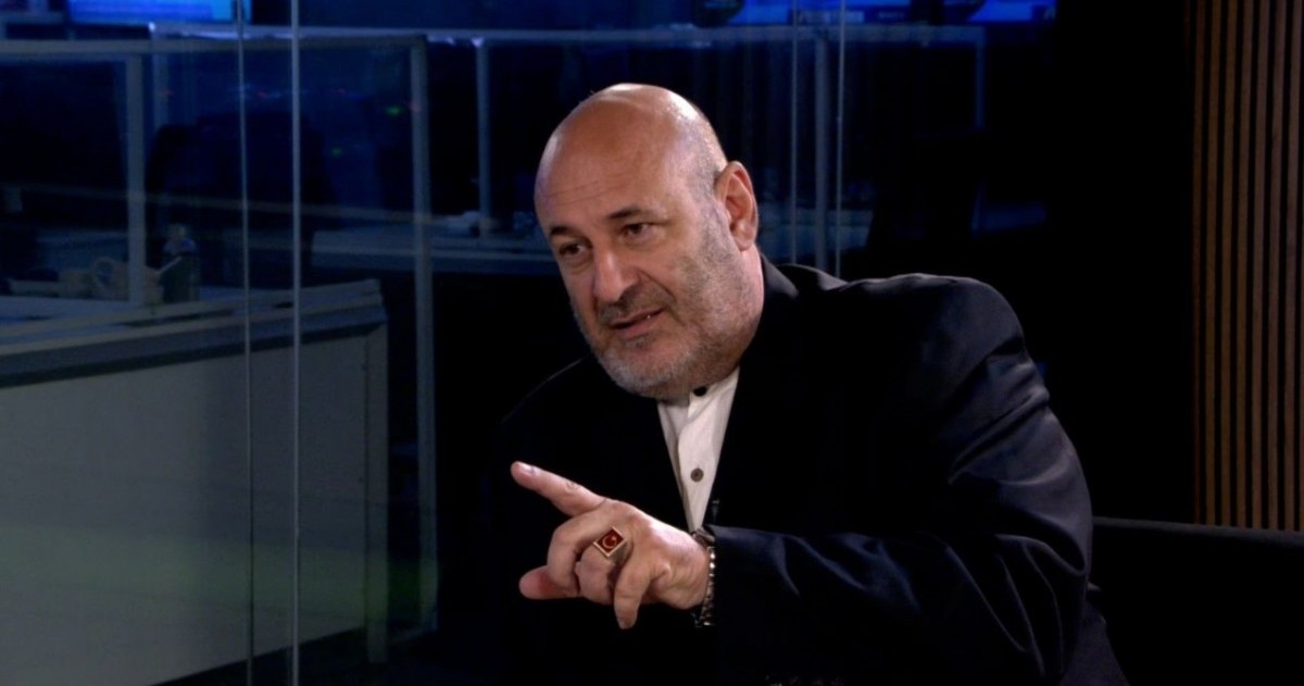 El periodista acusó a la conducción sindical de “traicionar a los trabajadores” por no convocar a un paro general contra la reforma laboral.
