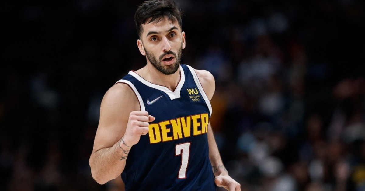 Facundo Campazzo dejó por un rato las canchas profesionales y compartió un partido de básquet callejero con un grupo de chicos en Córdoba.