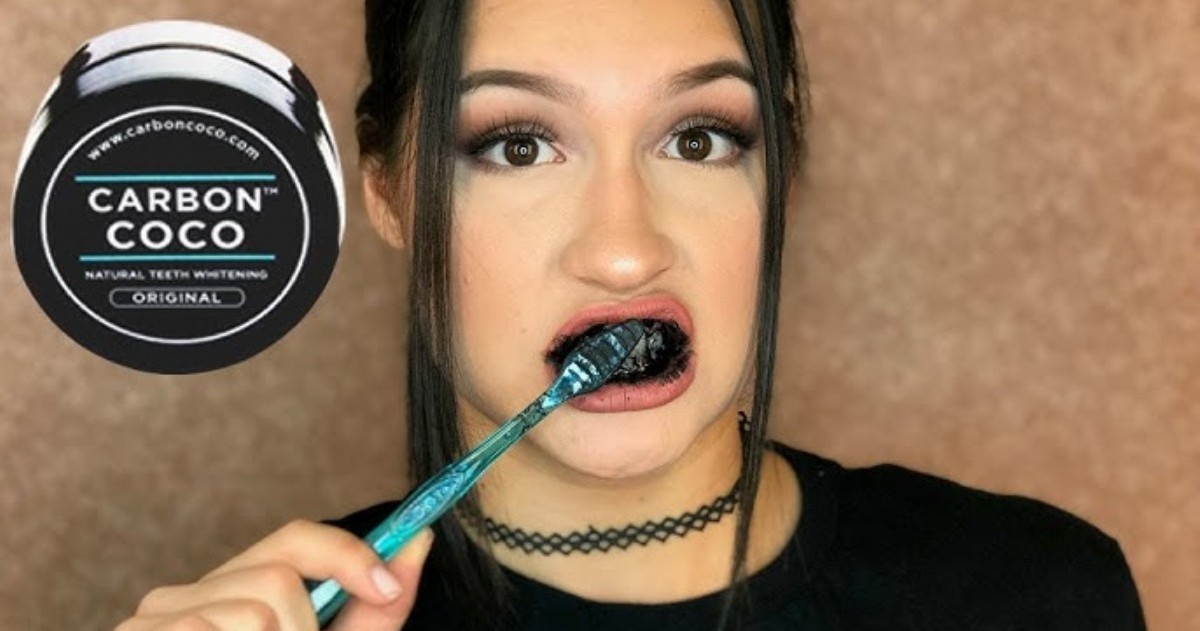 La marca Carbon Coco, difundida por figuras como Cande Tinelli y Flor Vigna, dejó de poder venderse por no contar con el registro sanitario obligatorio y por tener información confusa en su etiquetado.